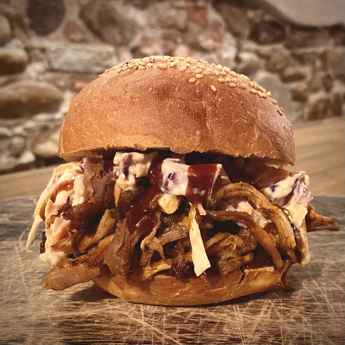 #pulledpork #pub #birreriafaló #pornfood #burgergourmet #lesegno #coleslaw #handcraft #sousvide #hot